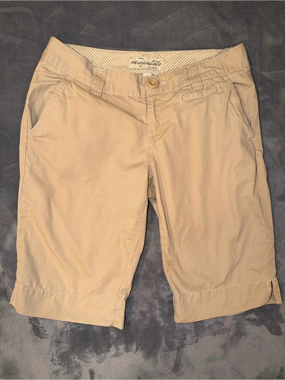 🤎 aeropostale Khaki Bermuda Shorts